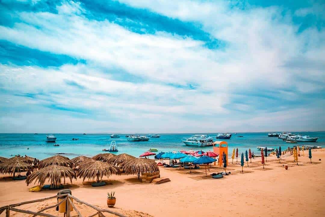 rajska-ostrva-hurgada-Rajsko-Ostrovu-Hurgada-izlet-Rajsko-ostrvo-putovanje-na-Rajsko-ostrvo-Hurghada-paradise-island-izlet-Giftun